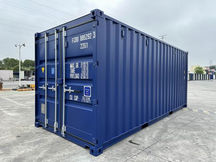 Large capacity storage container